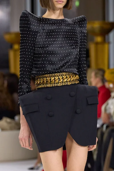 Look 92